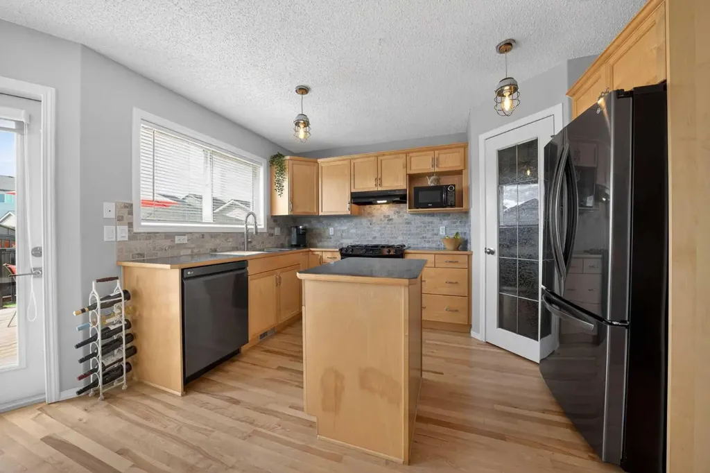 55 Silverado Plains Manor SW Calgary AB T2X 0G9