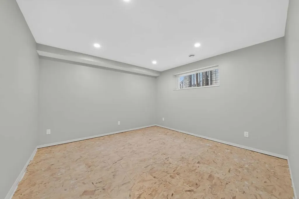 55 Silverado Plains Manor SW Calgary AB T2X 0G9