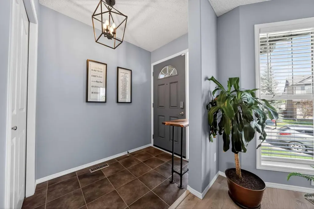 55 Silverado Plains Manor SW Calgary AB T2X 0G9