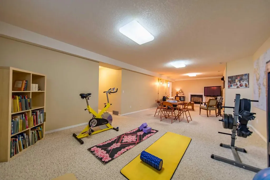 76 Sunset Crescent Okotoks AB T1S 1P5