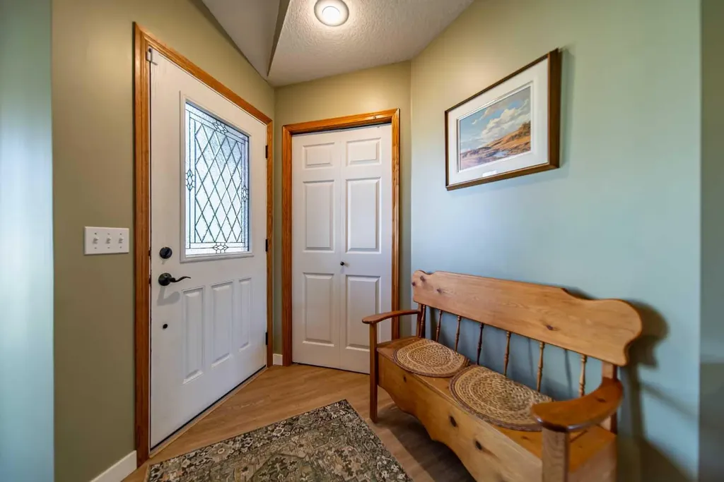 76 Sunset Crescent Okotoks AB T1S 1P5