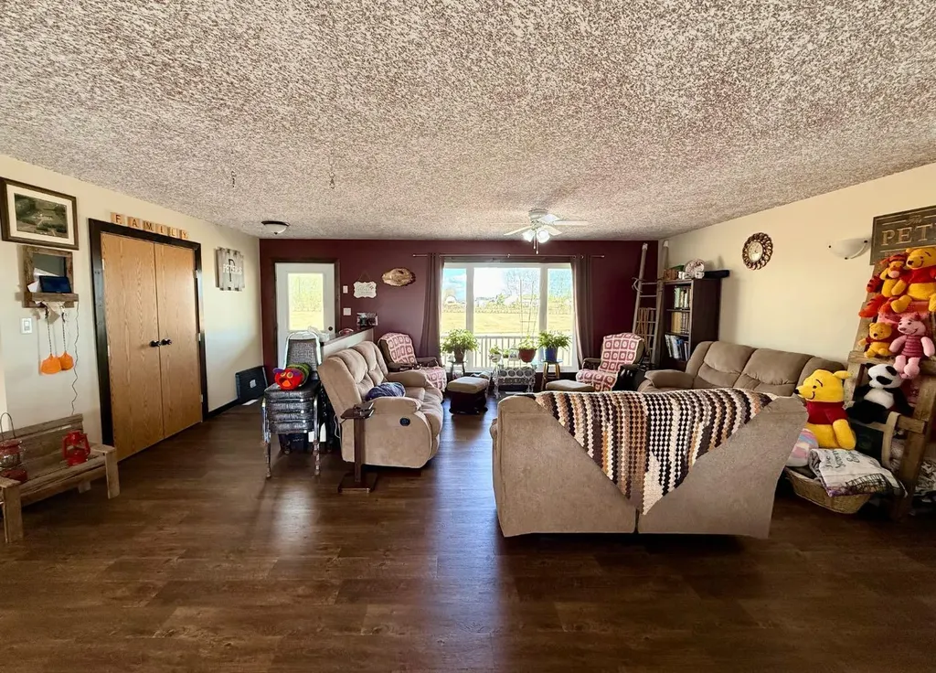 9206 94 Street La Crete AB T0H2H0