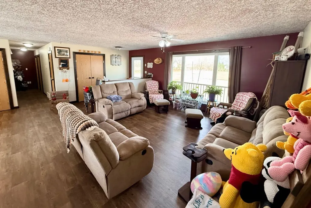 9206 94 Street La Crete AB T0H2H0