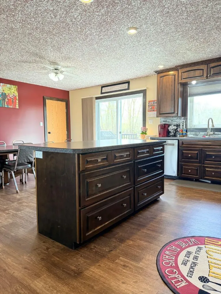 9206 94 Street La Crete AB T0H2H0