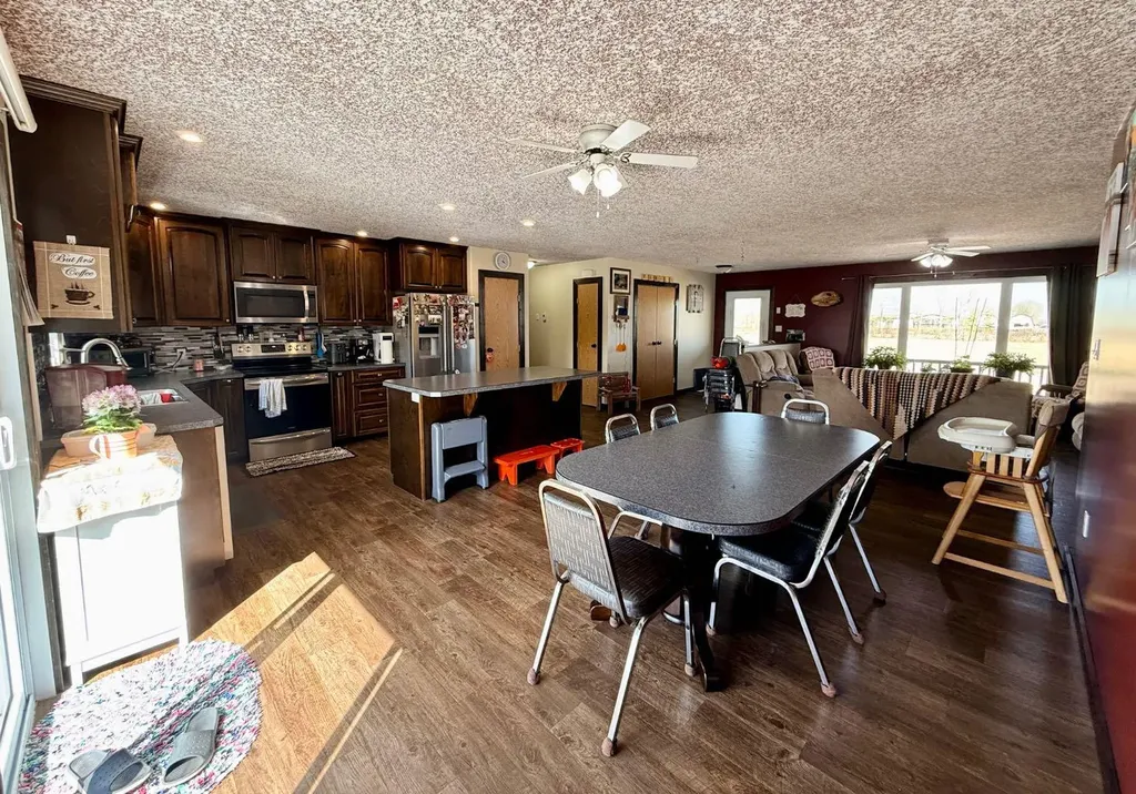 9206 94 Street La Crete AB T0H2H0