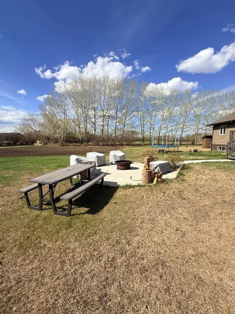 9206 94 Street La Crete AB T0H2H0