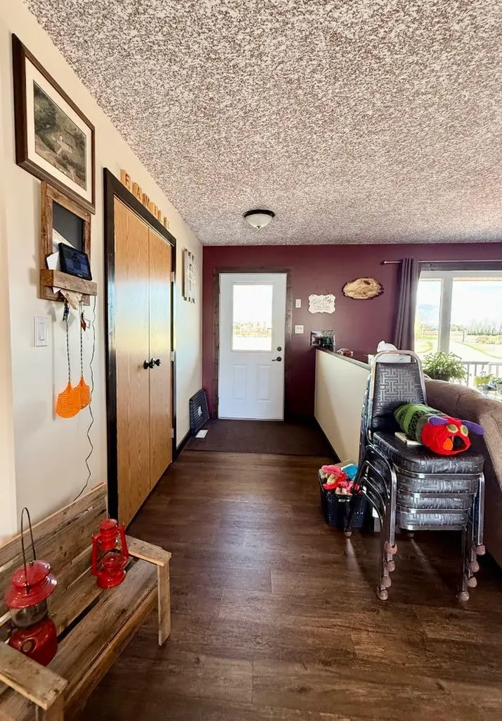 9206 94 Street La Crete AB T0H2H0