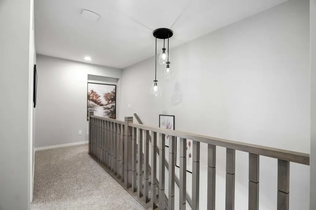 541 Bridgeport Street Chestermere AB T1X 3E1
