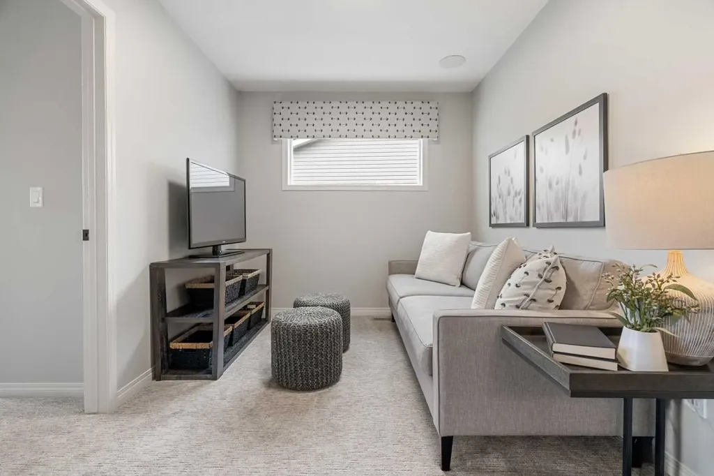 541 Bridgeport Street Chestermere AB T1X 3E1