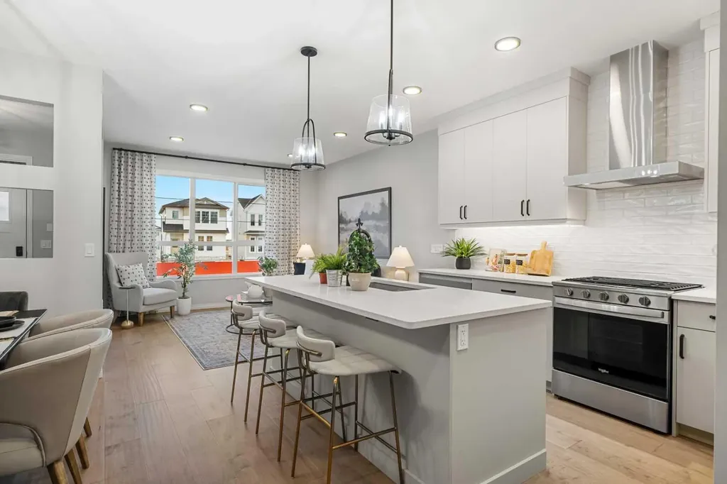 541 Bridgeport Street Chestermere AB T1X 3E1