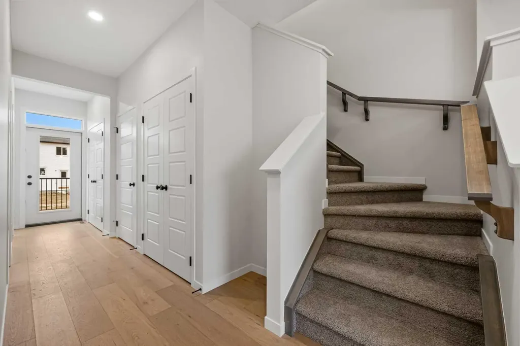 117 Bridgeport Gate Chestermere AB T1X 3E5