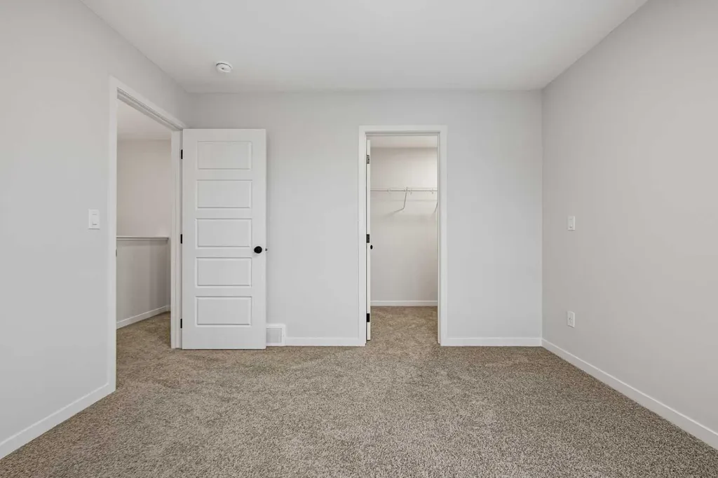 117 Bridgeport Gate Chestermere AB T1X 3E5