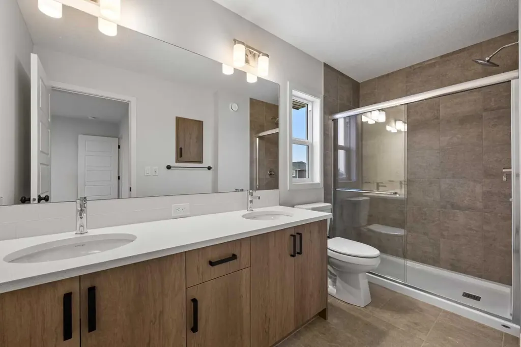 117 Bridgeport Gate Chestermere AB T1X 3E5