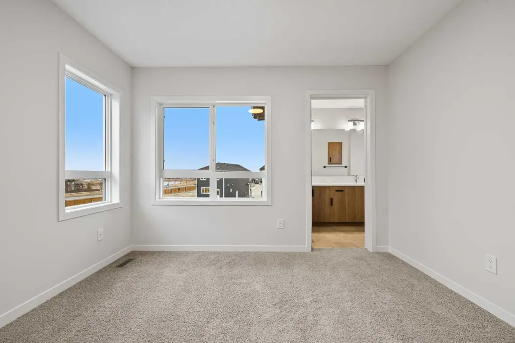 117 Bridgeport Gate Chestermere AB T1X 3E5