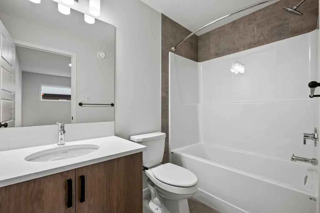 117 Bridgeport Gate Chestermere AB T1X 3E5