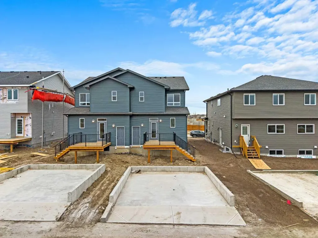 117 Bridgeport Gate Chestermere AB T1X 3E5