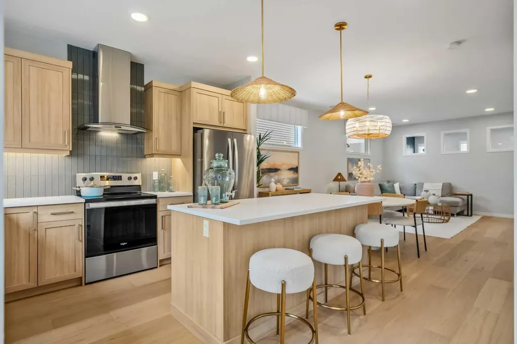 545 Bridgeport Street Chestermere AB T1X 3E1
