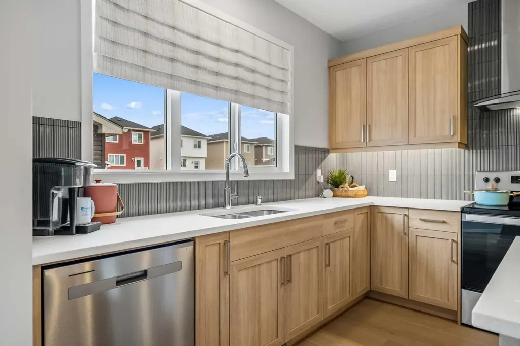545 Bridgeport Street Chestermere AB T1X 3E1