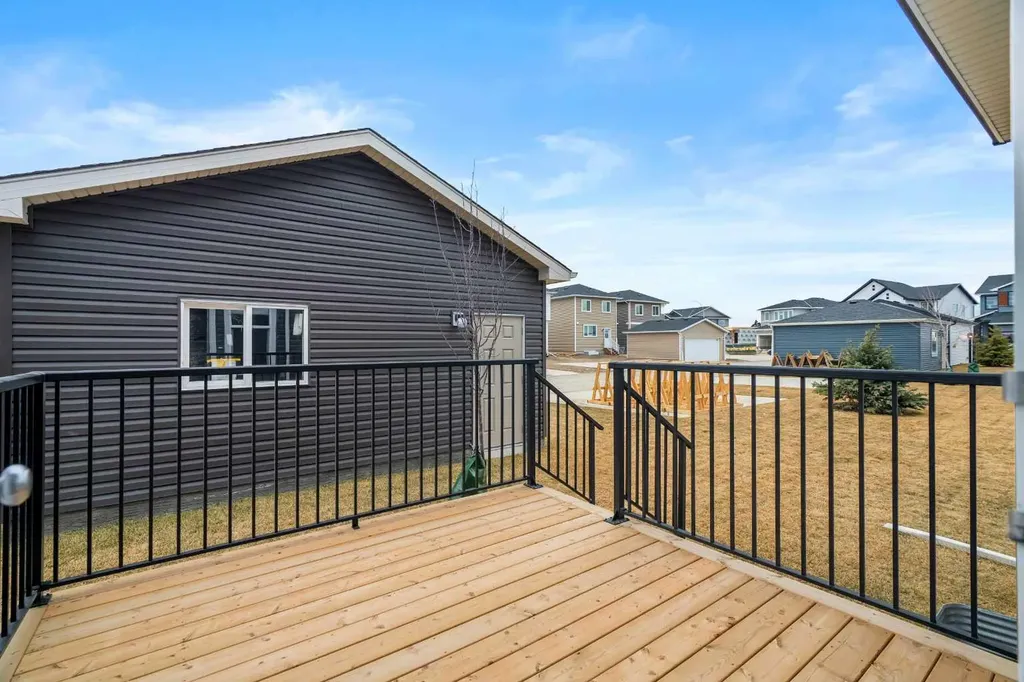 545 Bridgeport Street Chestermere AB T1X 3E1