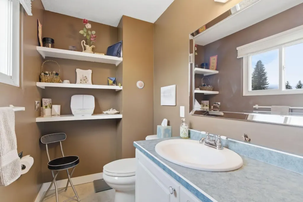 5012 Valiant Drive NW Calgary AB T3A 0Y5