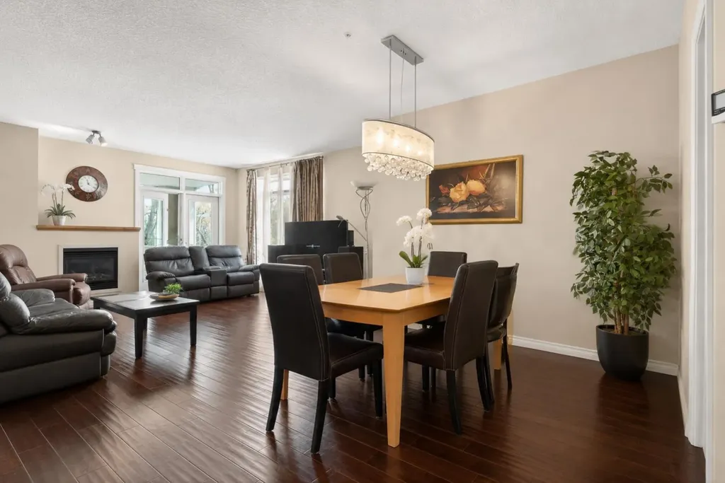 14 Hemlock Crescent SW Calgary AB T3C 2Z1