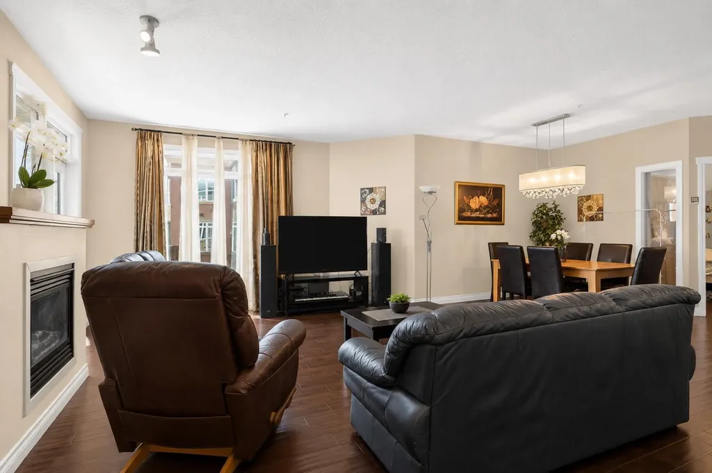 14 Hemlock Crescent SW Calgary AB T3C 2Z1
