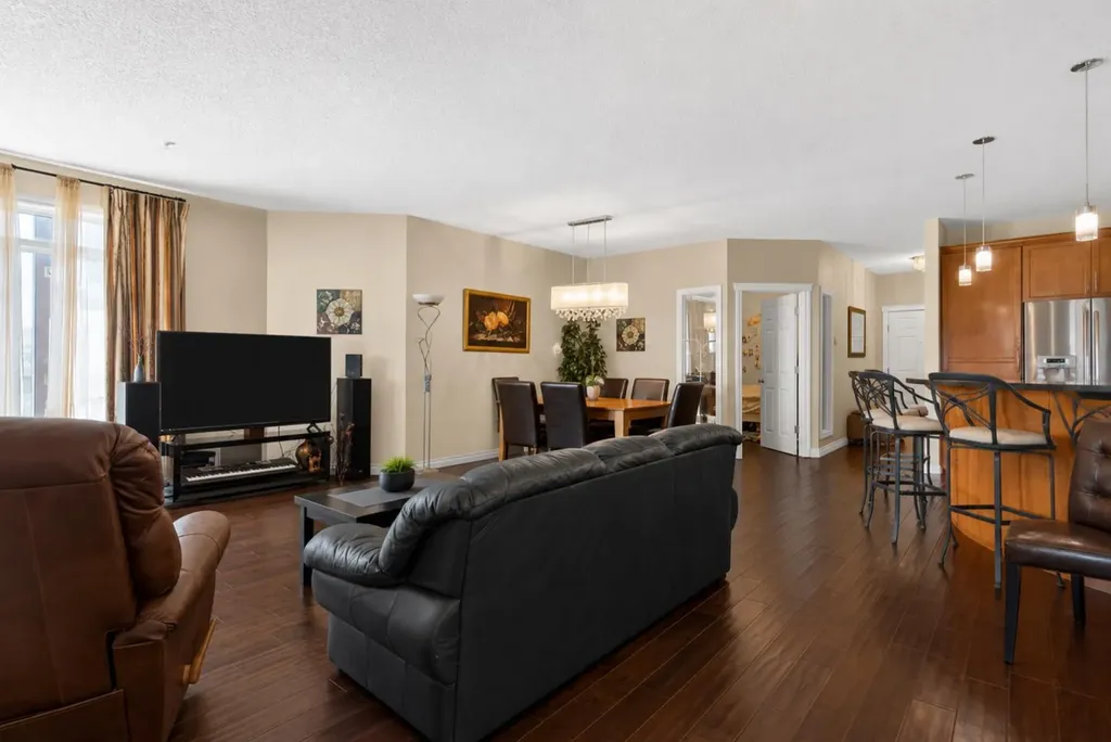 14 Hemlock Crescent SW Calgary AB T3C 2Z1