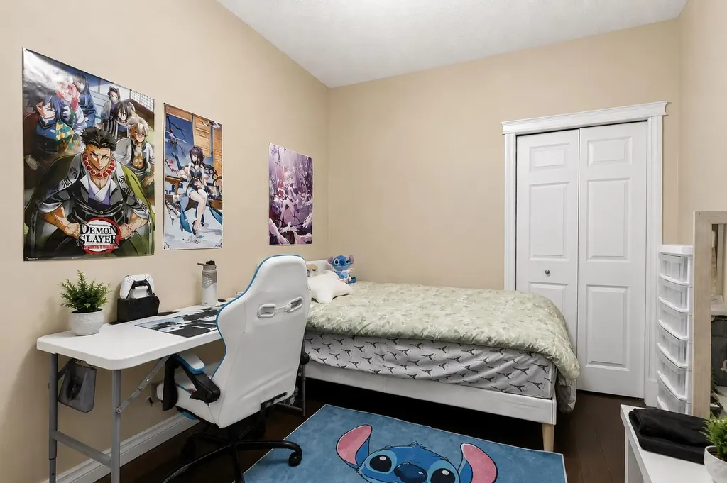 14 Hemlock Crescent SW Calgary AB T3C 2Z1