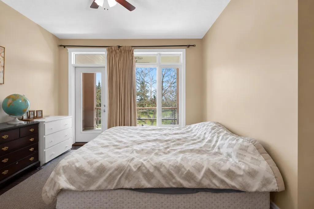 14 Hemlock Crescent SW Calgary AB T3C 2Z1