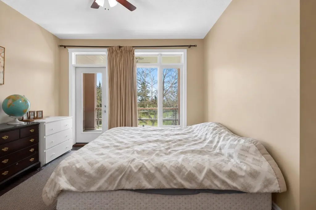 14 Hemlock Crescent SW Calgary AB T3C 2Z1