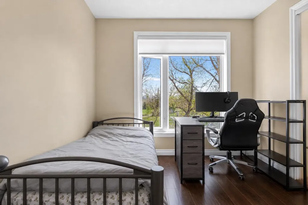 14 Hemlock Crescent SW Calgary AB T3C 2Z1