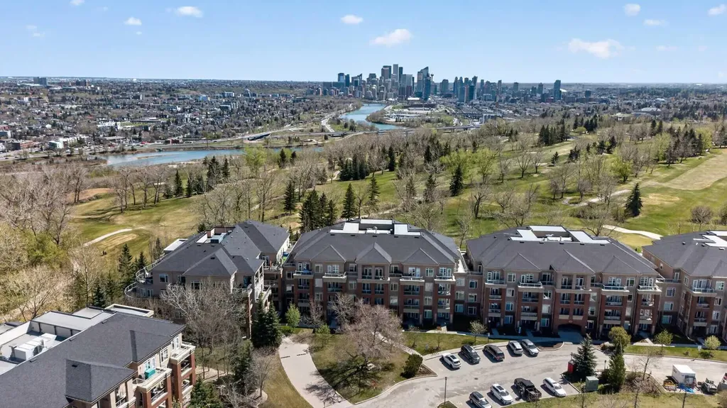 14 Hemlock Crescent SW Calgary AB T3C 2Z1