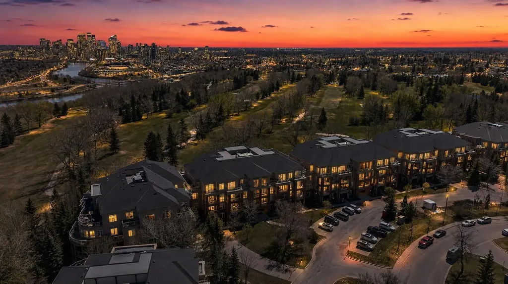 14 Hemlock Crescent SW Calgary AB T3C 2Z1