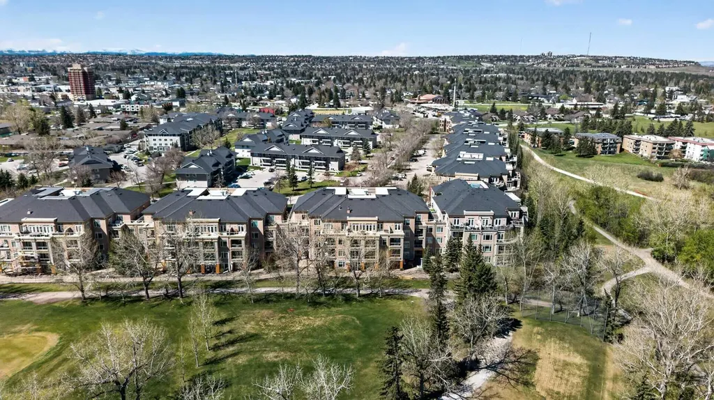 14 Hemlock Crescent SW Calgary AB T3C 2Z1