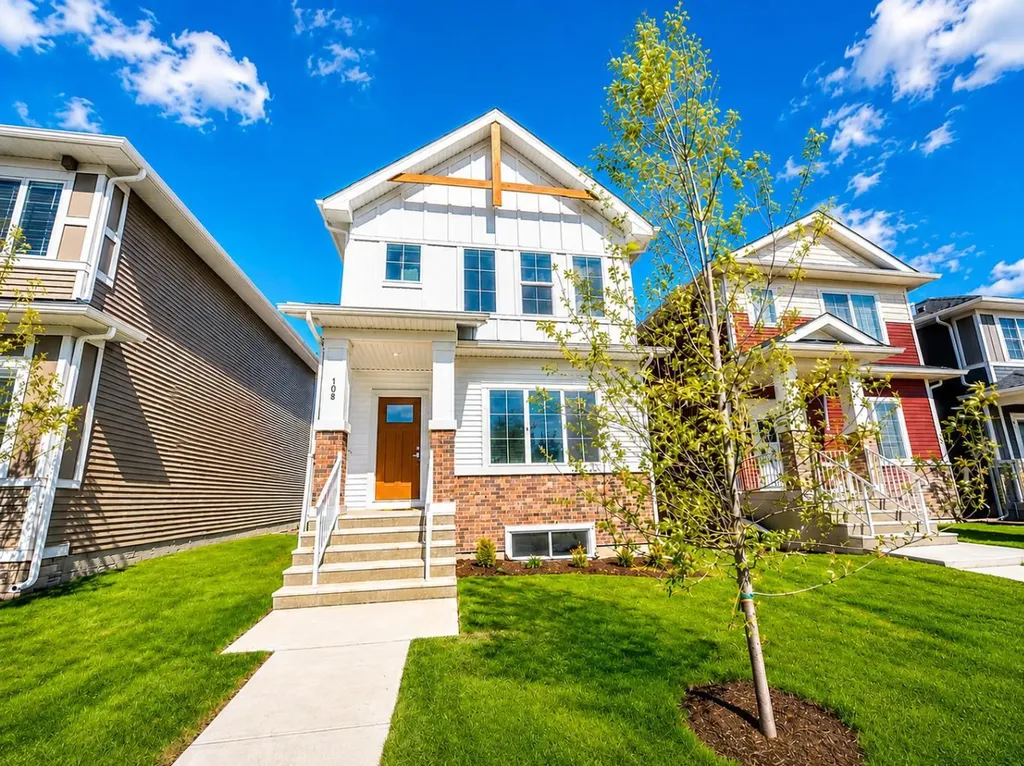 108 Bridgeport Green Chestermere AB T1X 3C9