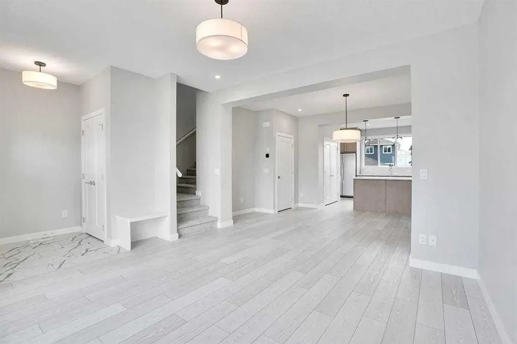 108 Bridgeport Green Chestermere AB T1X 3C9