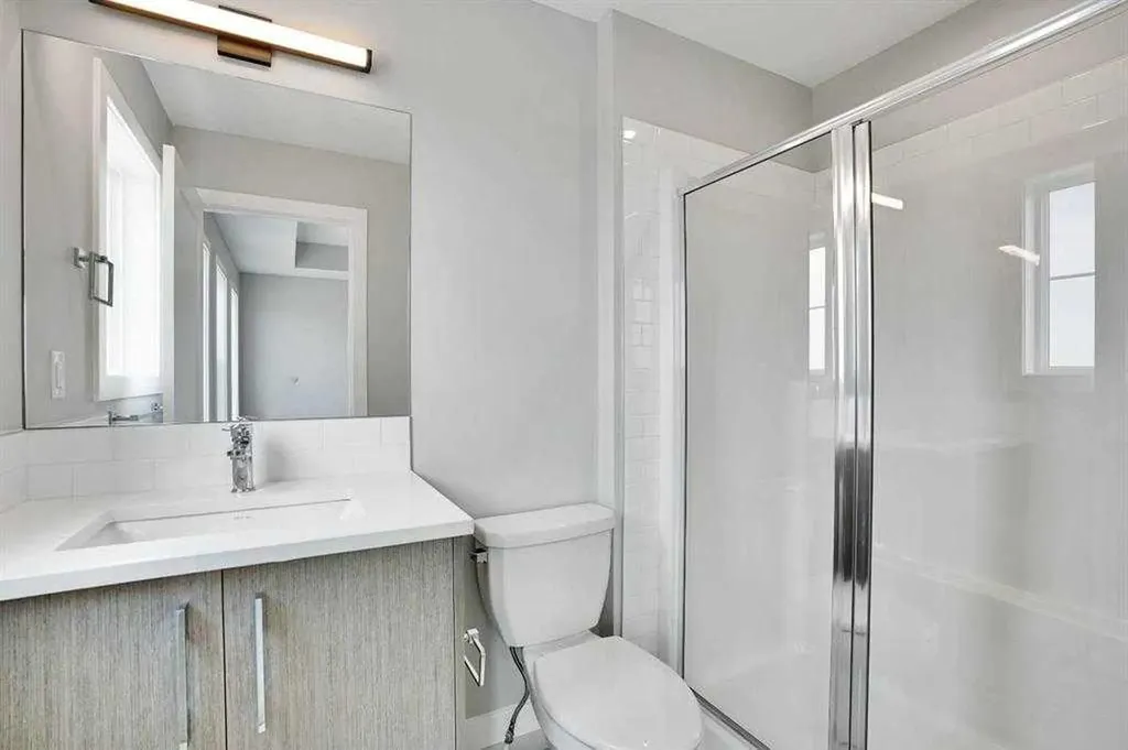 108 Bridgeport Green Chestermere AB T1X 3C9