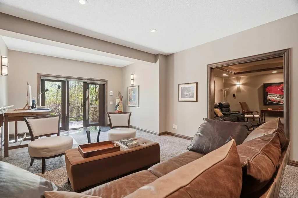 12 Aspen Cliff Close SW Calgary AB T3H 0L9