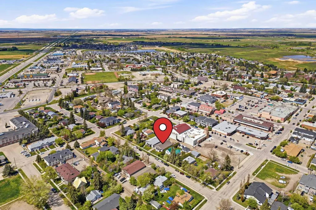224A 5 Avenue Strathmore AB T1P 1B5