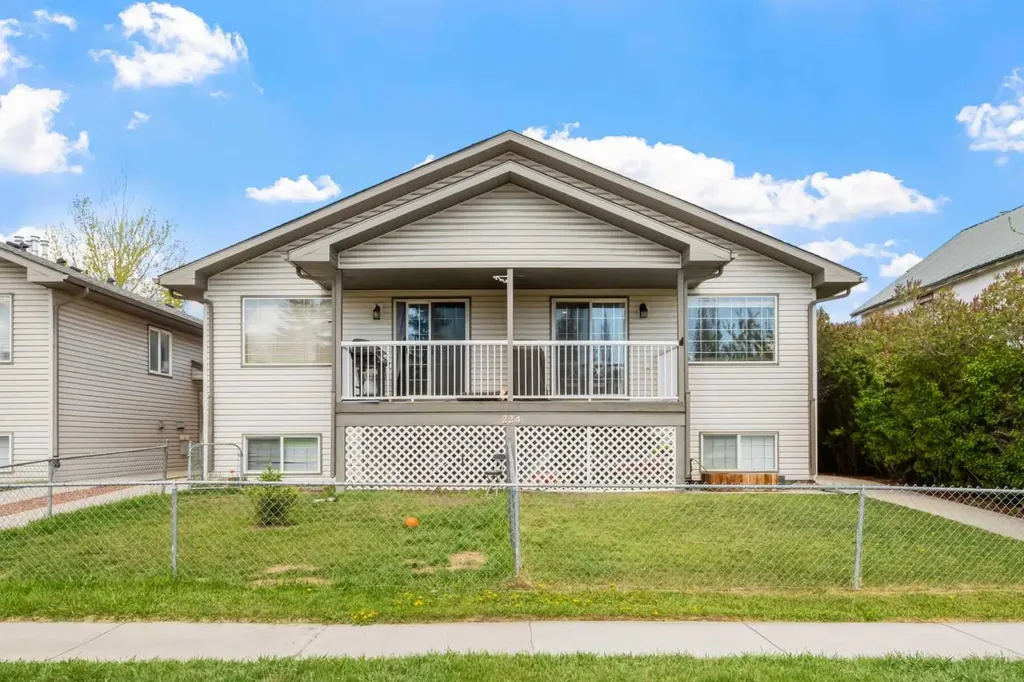 224A 5 Avenue Strathmore AB T1P 1B5