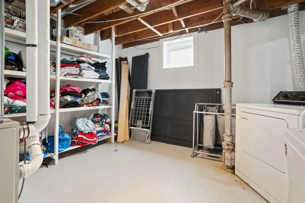 5211 48 Street Camrose AB T4V1M2