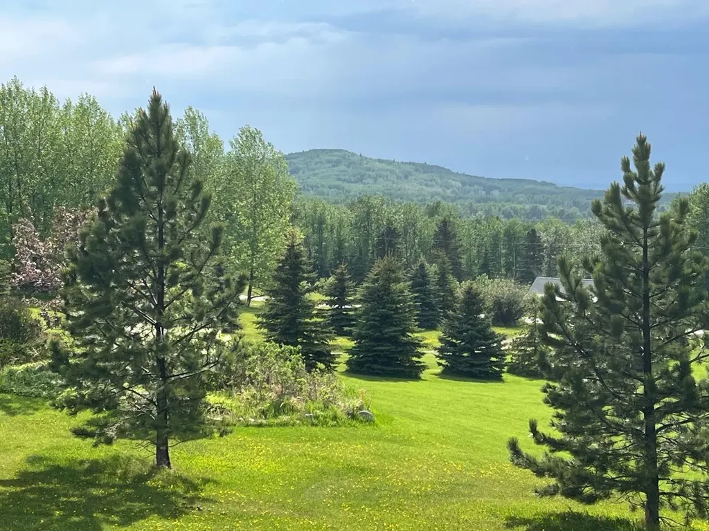 122038 Twp 591 West Country Hills Estates Rural Woodlands County AB T7S1W2