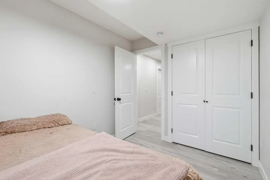 200 Corner Meadows Way NE Calgary AB T3N 1Y4