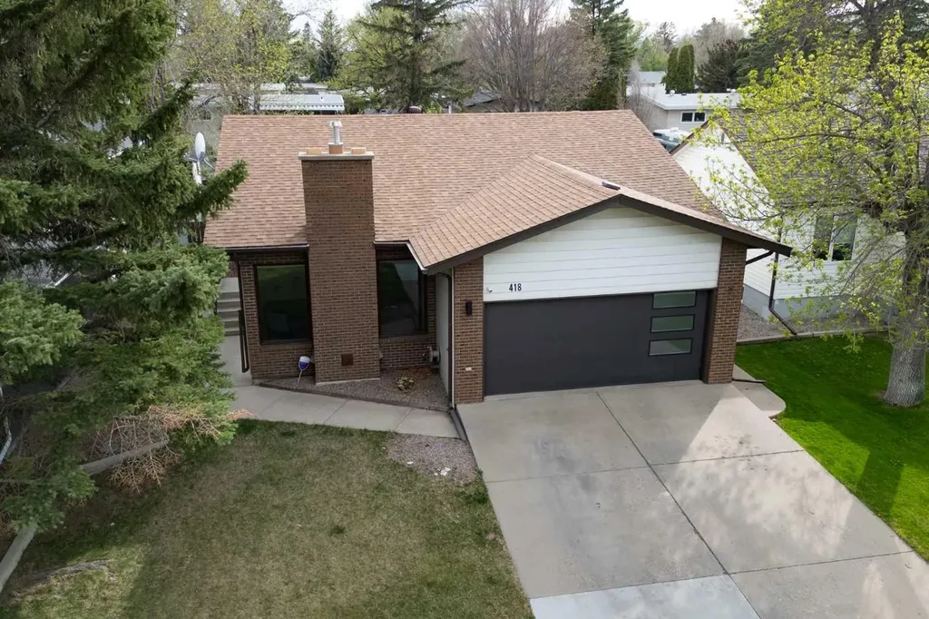 418 Dieppe Boulevard S Lethbridge AB T1J3X1