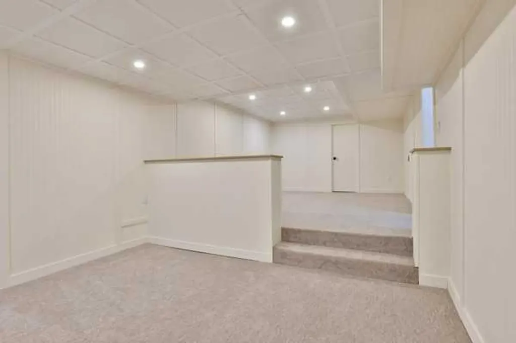 418 Dieppe Boulevard S Lethbridge AB T1J3X1