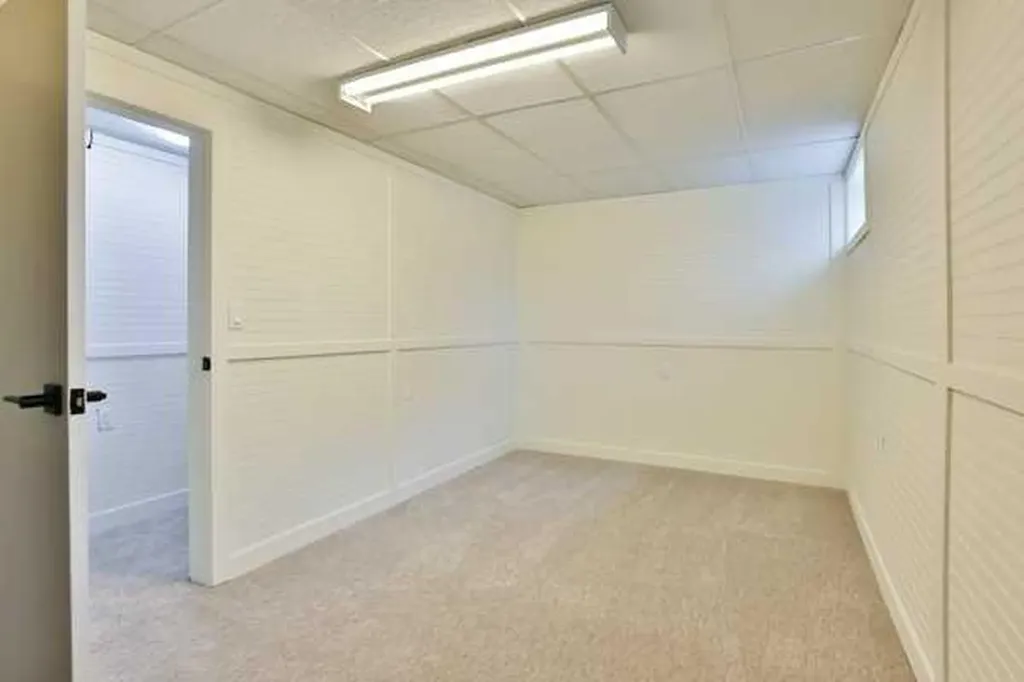 418 Dieppe Boulevard S Lethbridge AB T1J3X1