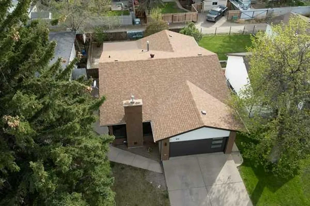 418 Dieppe Boulevard S Lethbridge AB T1J3X1