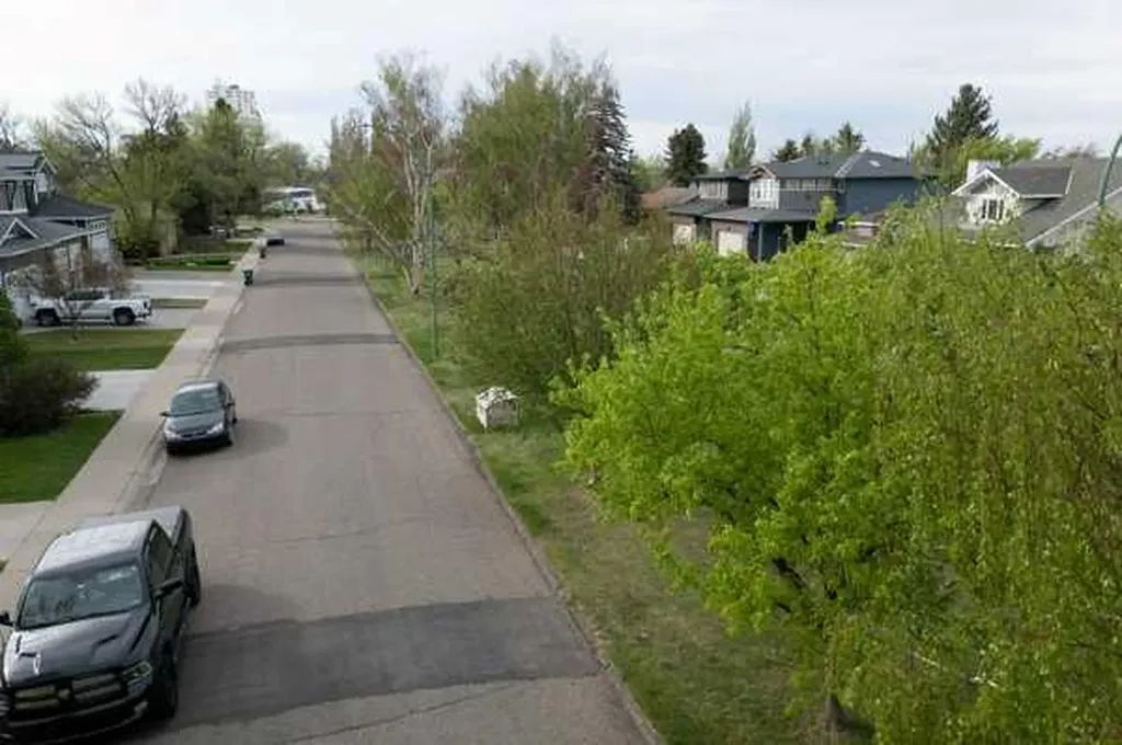 418 Dieppe Boulevard S Lethbridge AB T1J3X1