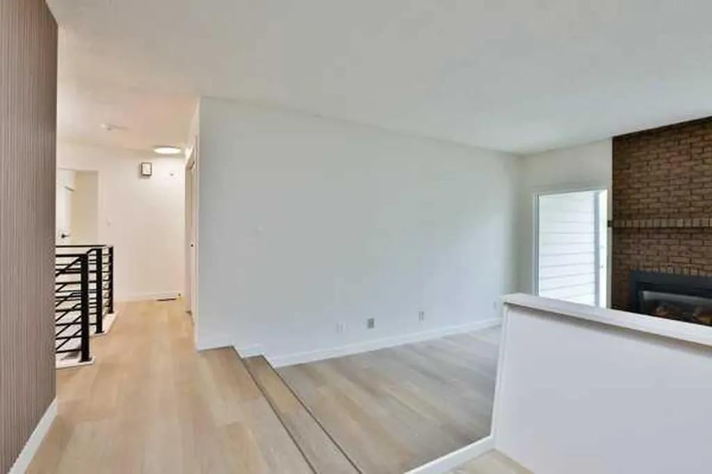 418 Dieppe Boulevard S Lethbridge AB T1J3X1