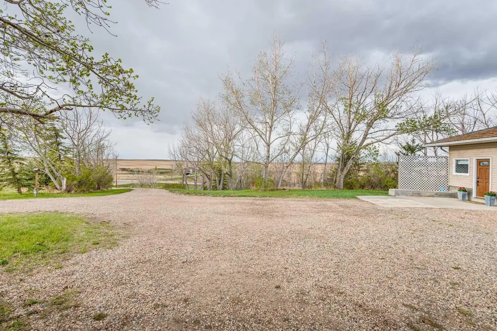 311081 Rge Road 225 Rural Kneehill County AB T0M 2A0